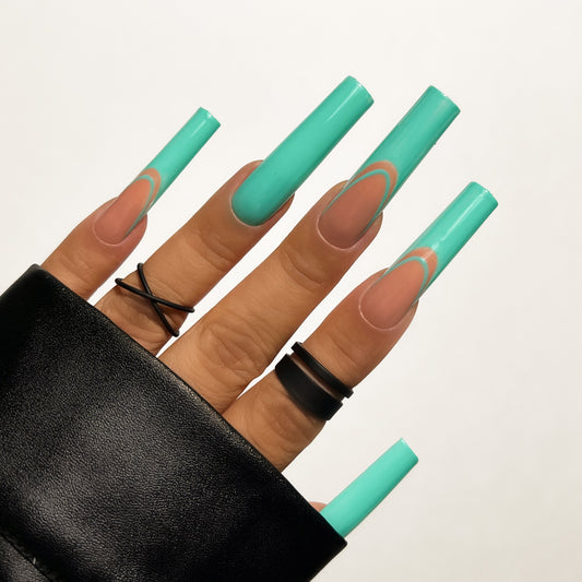 Kiara Sky -  Teal the Show