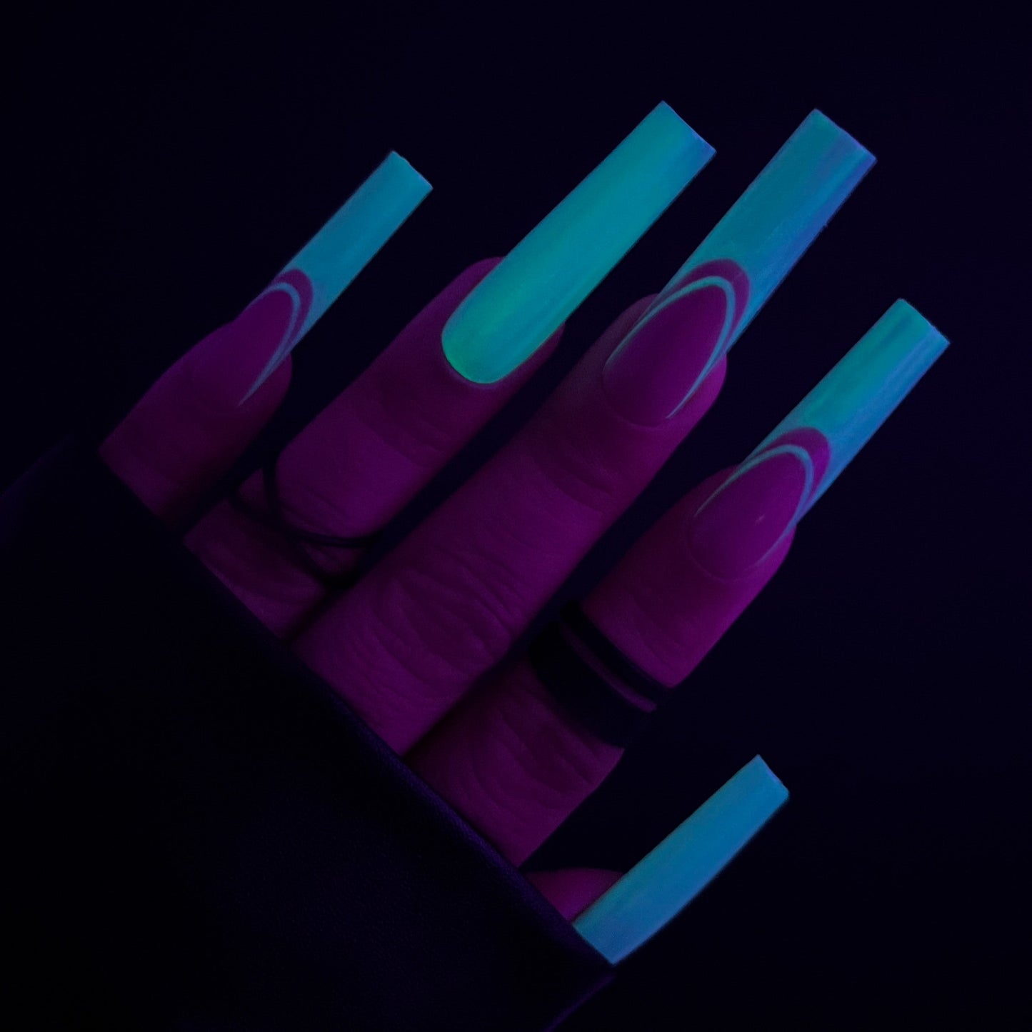 Kiara Sky -  Teal the Show